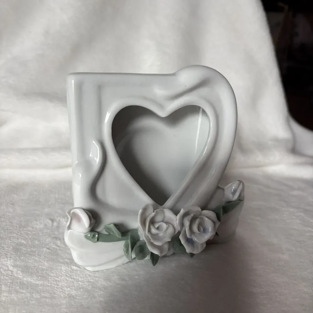 Vintage Porcelain Roses And Swan Photo Frame Shabby Chic Dresser Top Vanity